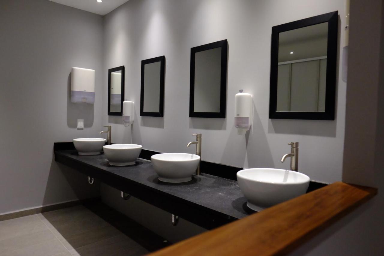 Izzzleep Aeropuerto Terminal 2 Hotel Mexikóváros Kültér fotó