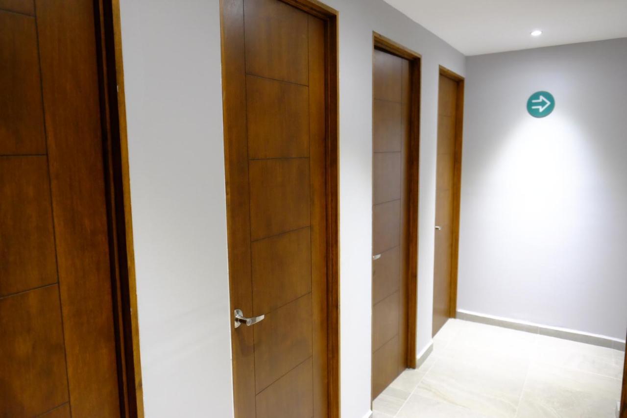 Izzzleep Aeropuerto Terminal 2 Hotel Mexikóváros Kültér fotó